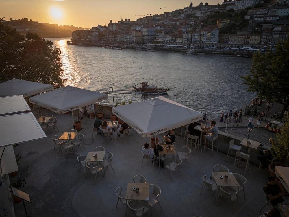 Porto View By Patio 25